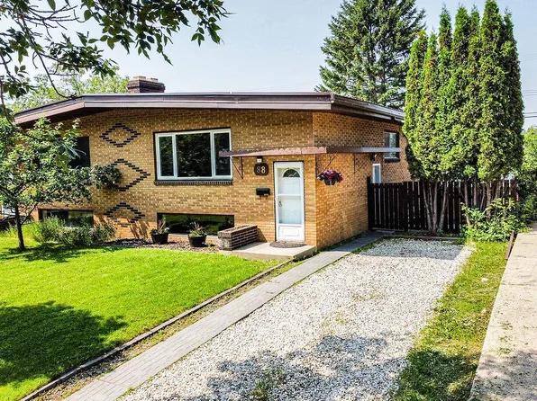 Mount Pleasant Dr, Camrose, AB T4V 2M6