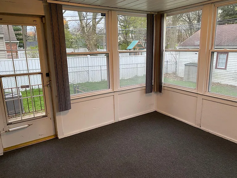 8251 Oak Park Blvd — Photo 25