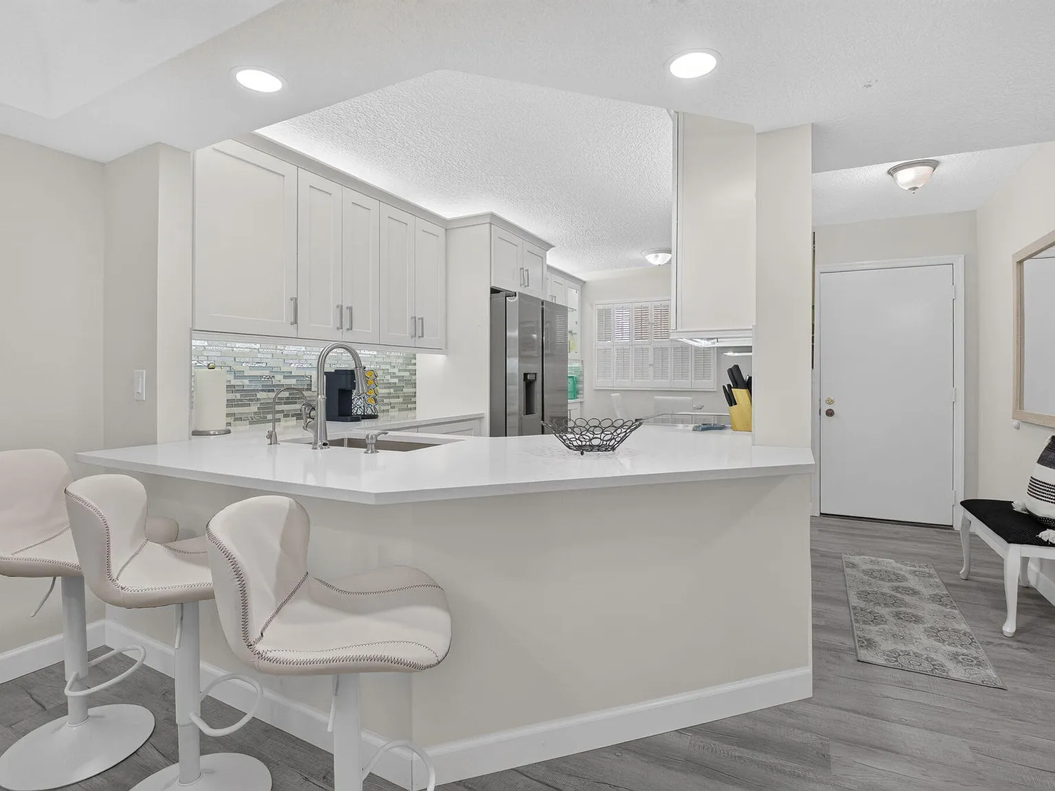 2 bed, 2.0 bath, 1300 sqft, $3,500 — Photo 1