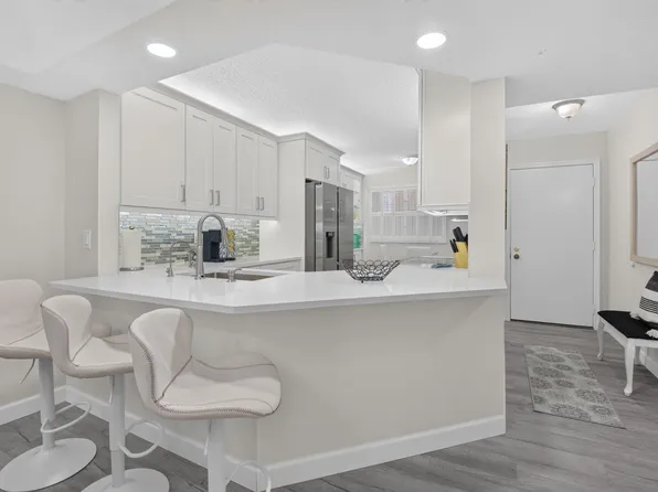 23249 Barwood Ln N APT 305, Boca Raton, FL 33428