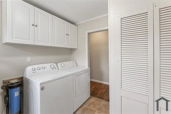 1141 W Cook Rd — Photo 13