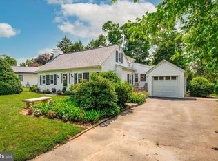 705 Sunset Rd, Glenside, PA 19038