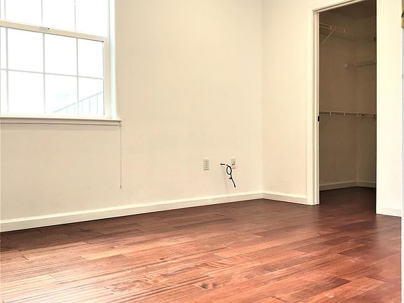 3rd image of 21 Buena Vista Rd #260SF