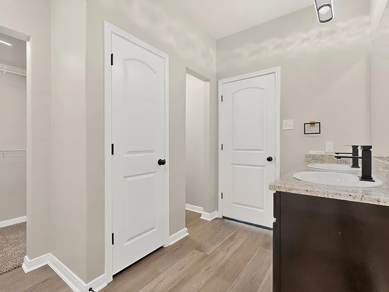 11914 Latour Valley — Photo 29