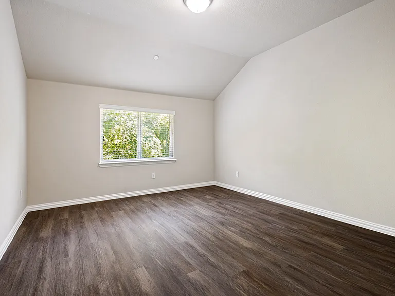 241 Barrington Ln — Photo 18
