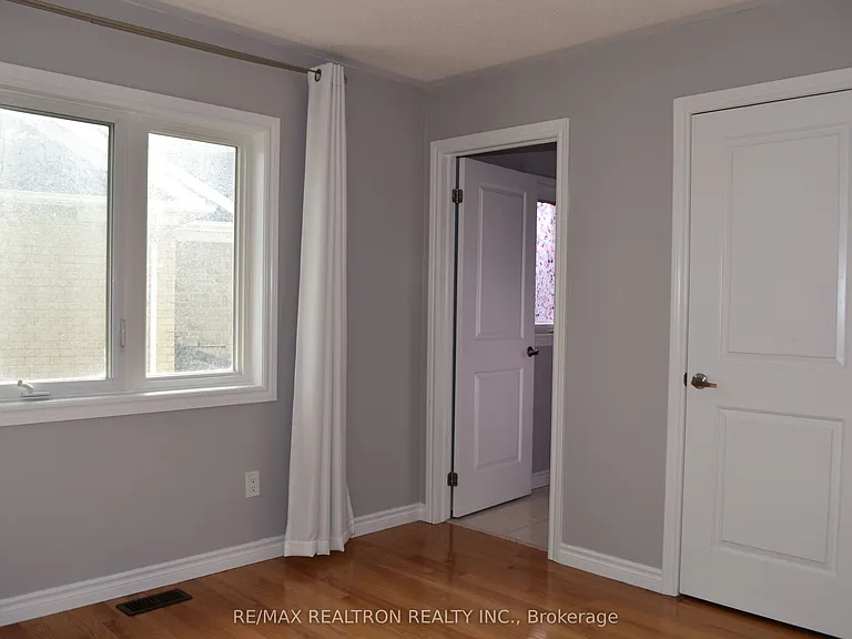 15 Burning Springs Pl — Photo 29
