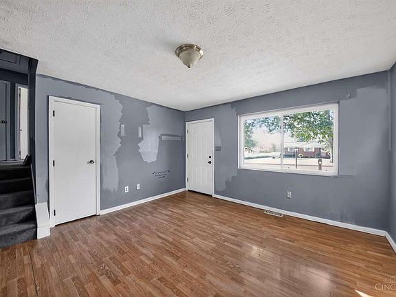 4th image of 4455 Schoolhouse Rd