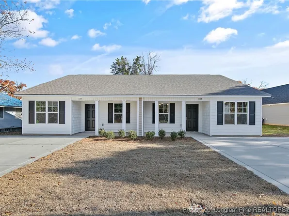 127 S 6th St, Spring Lake, NC 28390