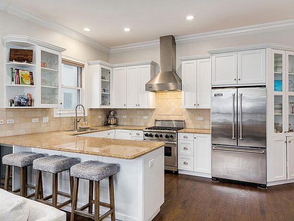 5th image of 2330 N Hamilton Ave #1