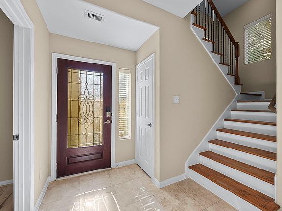 5th image of 932 W 26th St Unit B
