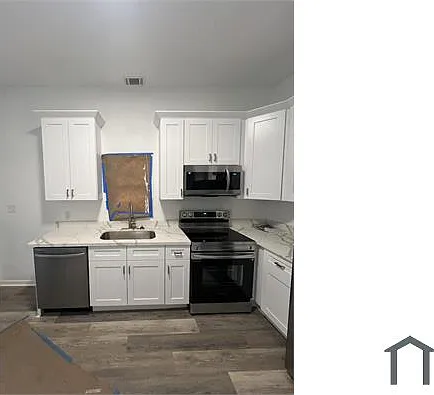 3 bed, 1000 sqft, $1,500 — Photo 2