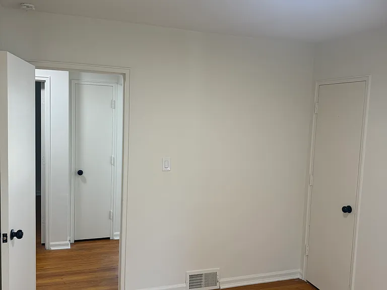 20212 Sunnyside St — Photo 9
