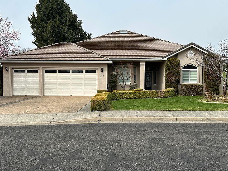 1st image of 227 Princeville Dr