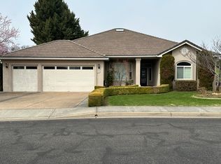 227 Princeville Dr, Eagle Pt, OR 97524