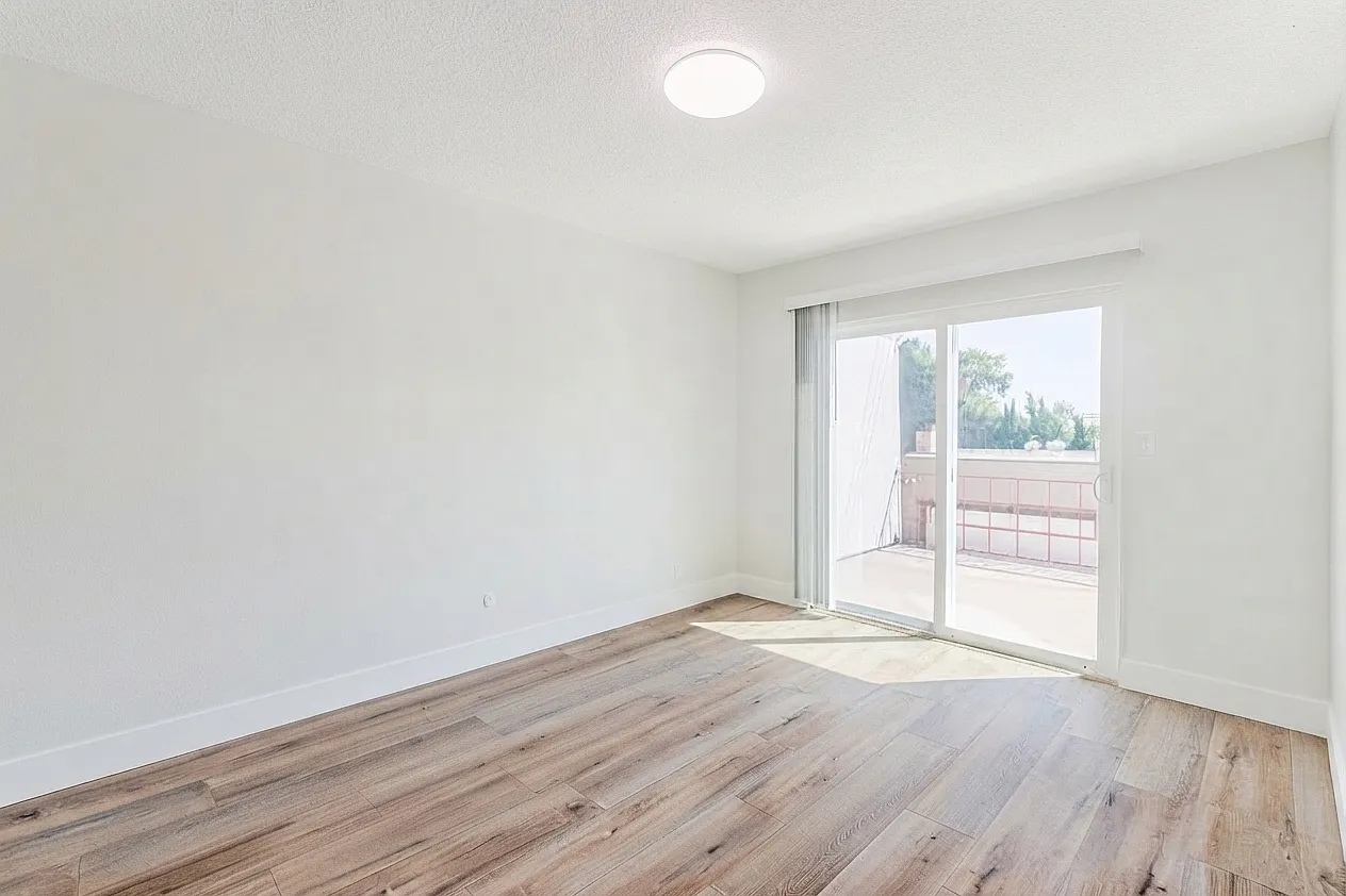 1 bed, 500 sqft, $1,799 — Photo 4