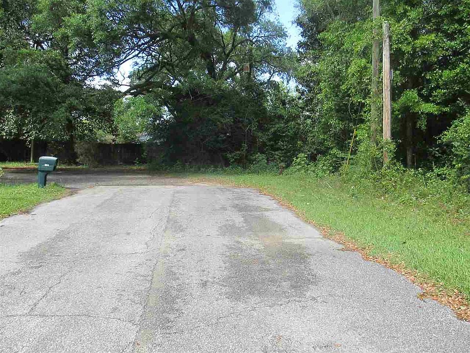 2nd image of 8010 Atilla Ave