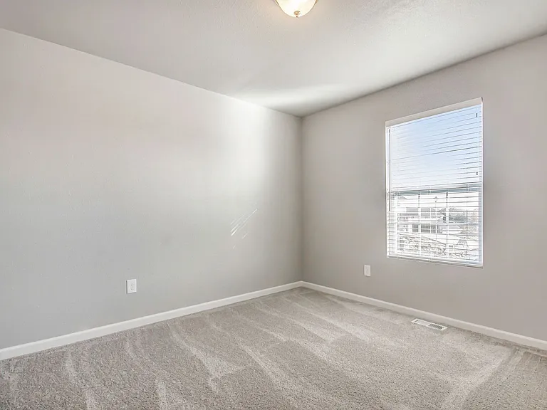 5233 Bittersweet Dr — Photo 37