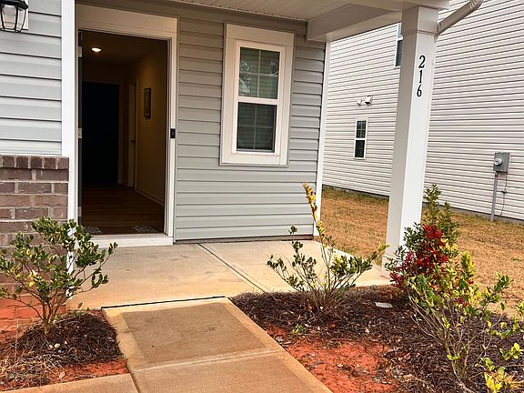 2nd image of 216 Brentwood Dr