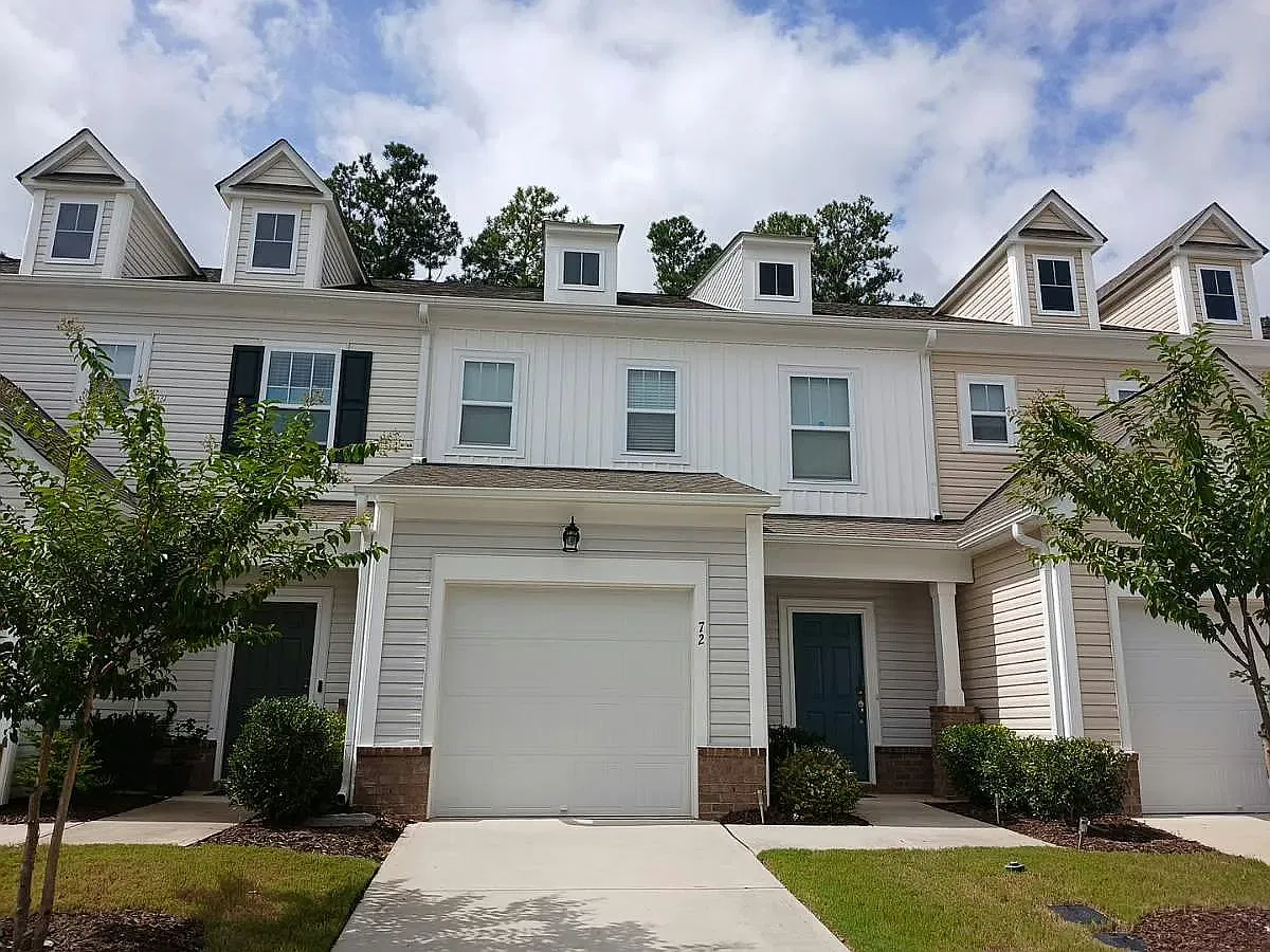 3 bed, 2.5 bath, 1792 sqft, $2,990 — Photo 1
