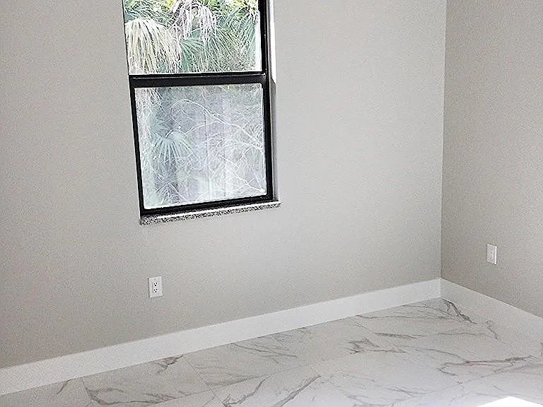 17089 Urban Ave #2 — Photo 15