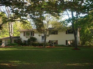 161 Kohler Dr, Fredonia, WI 53021