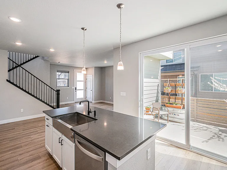 6019 Denys Dr — Photo 16