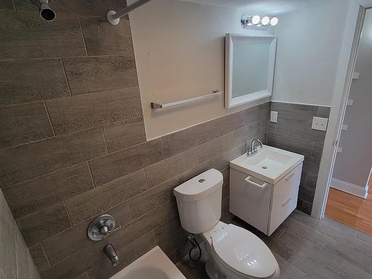 240 Sheffield Ave #1BB — Photo 15