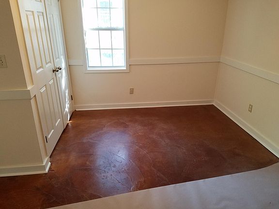 3rd image of 133 Woodrow St APT C