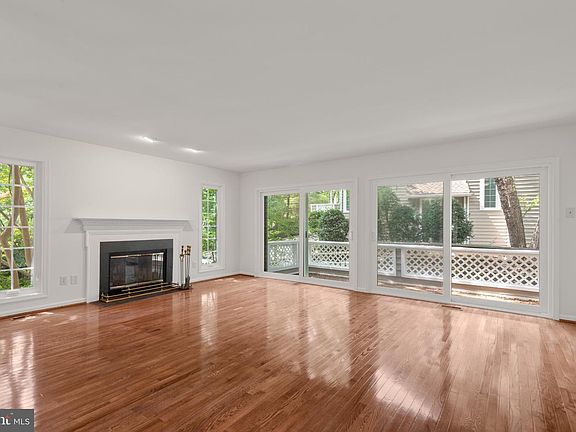 4th image of 53 Cabot Dr