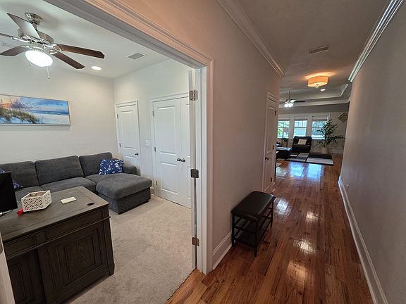 5th image of 2521 Lantana Ln