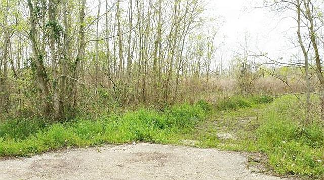 2nd image of 505 Richards Dr