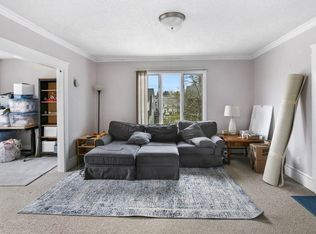 4 Dean St #2, Worcester, MA 01609