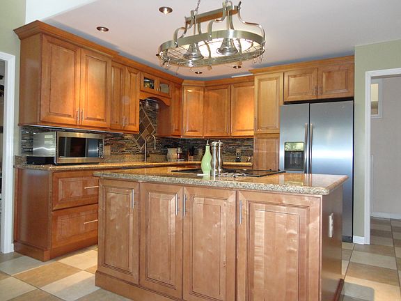5th image of 44 Werk Lake Ct