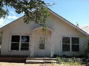 1st image of 709 S Ave B