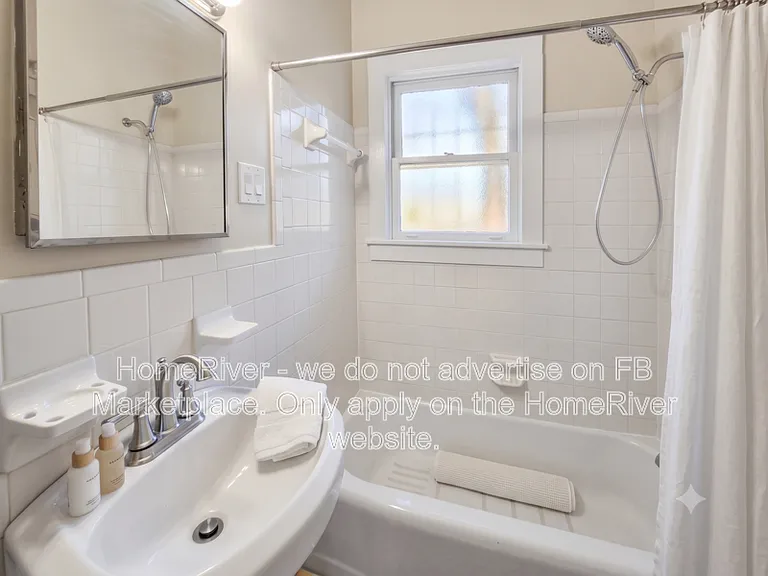 2548 28th St W — Photo 9