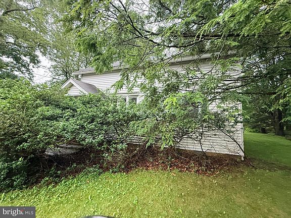 3rd image of 3509 Oak St