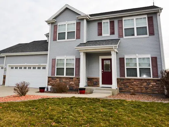 N8250 Woody LANE, Ixonia, WI 53036