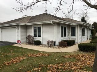 256 Hartford Sq, Hartford, WI 53027