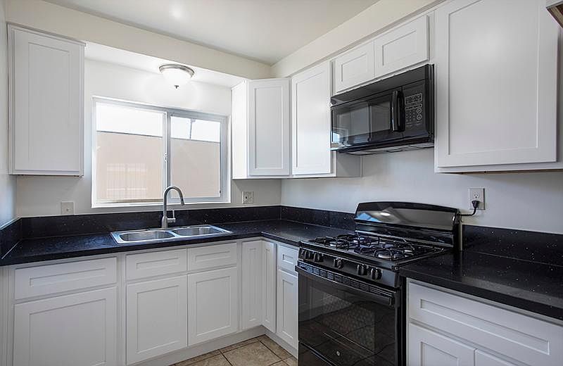 1st image of 366 N Avenue 51