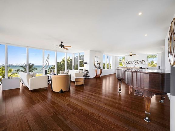 3rd image of 200 Ocean Lane Dr APT 401