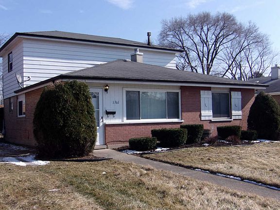5th image of 1361 Mackinaw Ave