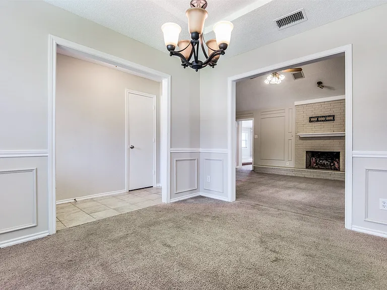 310 Barclay Ave — Photo 10