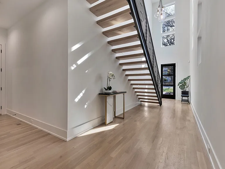4107 Kimbark Dr — Photo 11