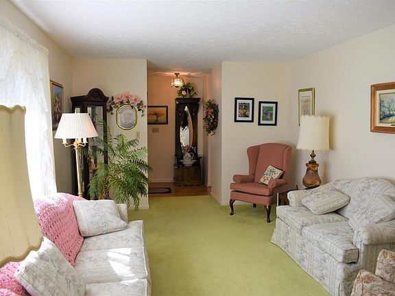 3rd image of 139 Kearnes St