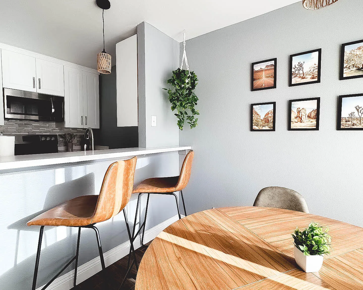 2 bed, 1.5 bath, 1023 sqft, $2,000 — Photo 3
