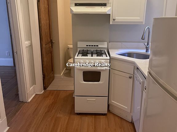 2nd image of 38 Hemenway St #9T