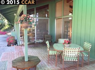 40 Crestview Dr, Orinda, CA 94563