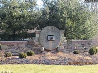 4324 Abbey Ln, Atwater, OH 44201