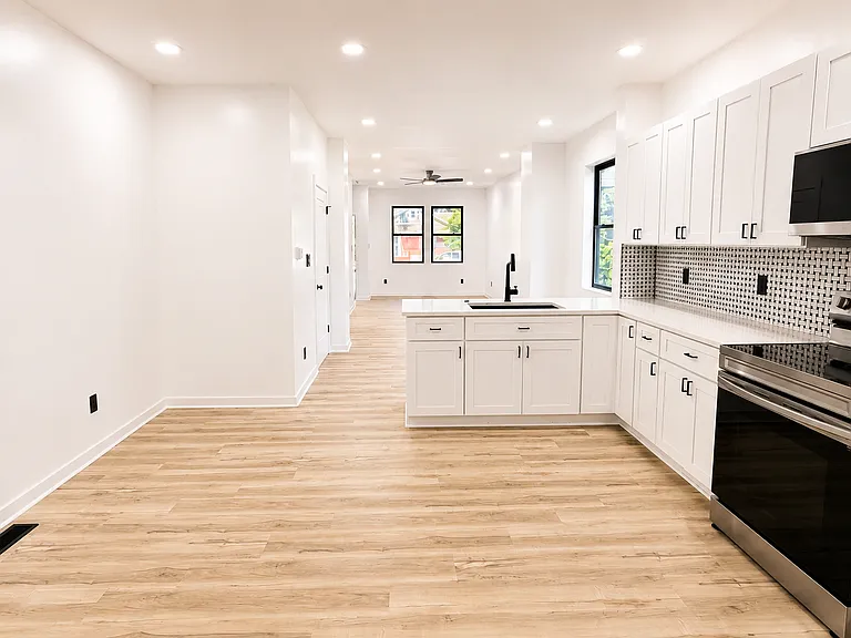 3612 N Illinois St — Photo 13