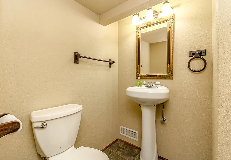 11618 Jennifer Ct E — Photo 19